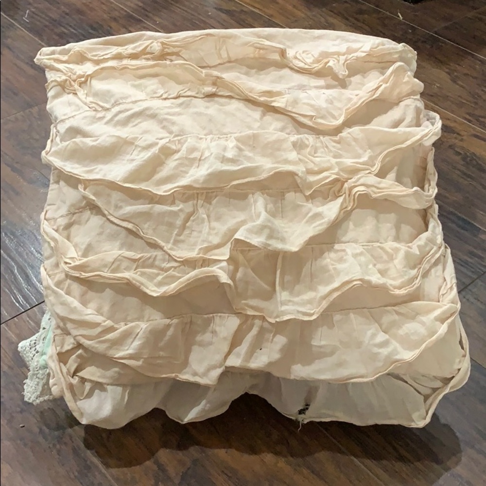 Dusty pink ruffle throw pillow case.